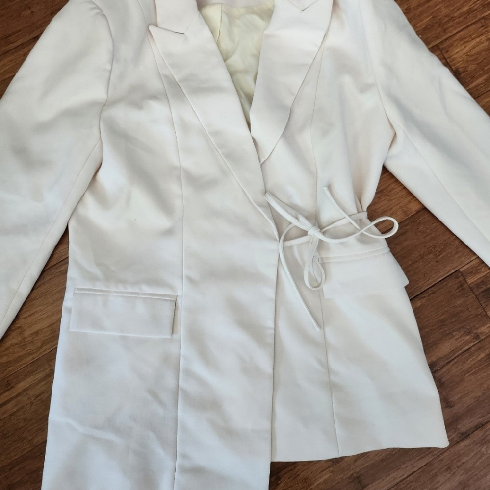 4th & Reckless Cream Wrap Blazer - image 5